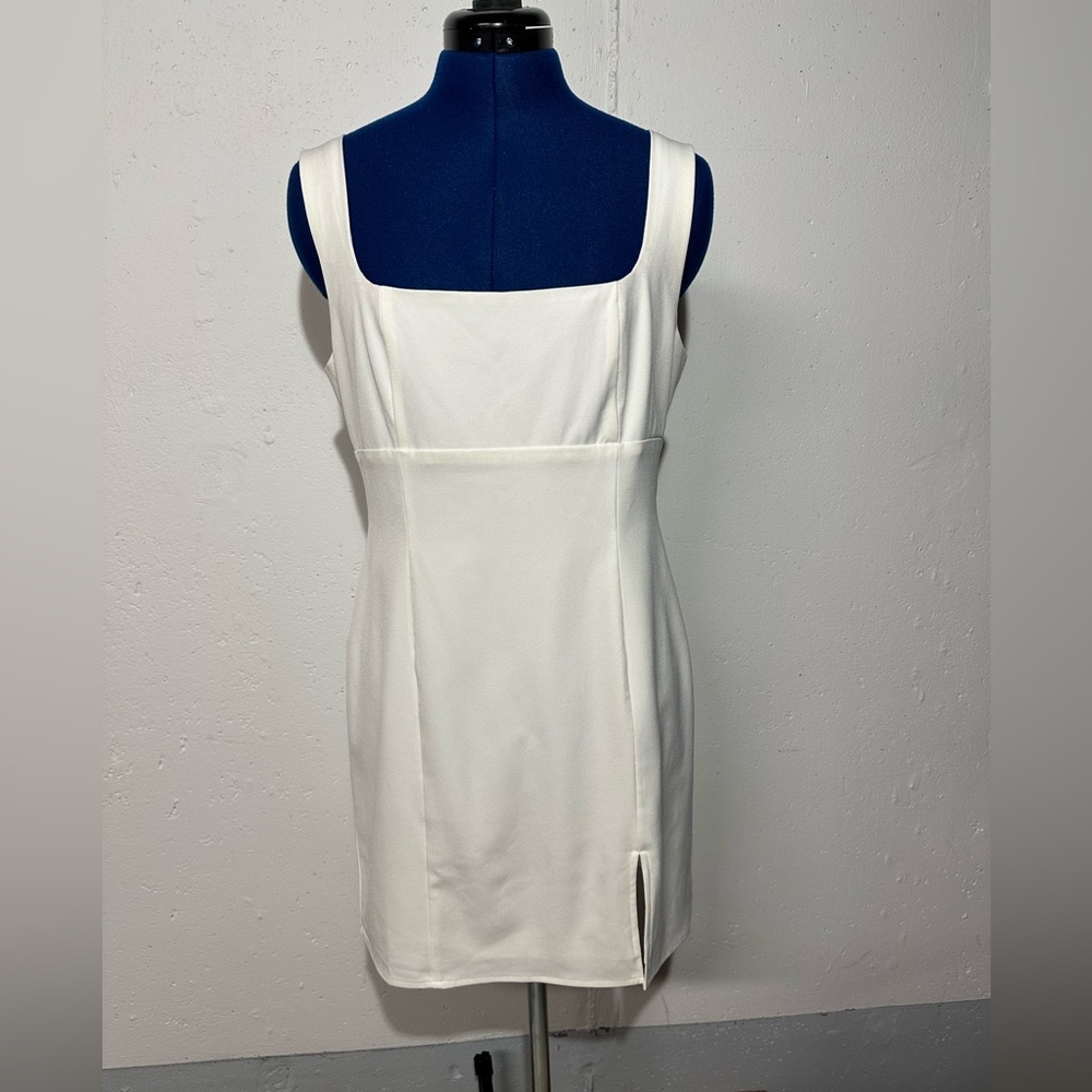 White dress size L